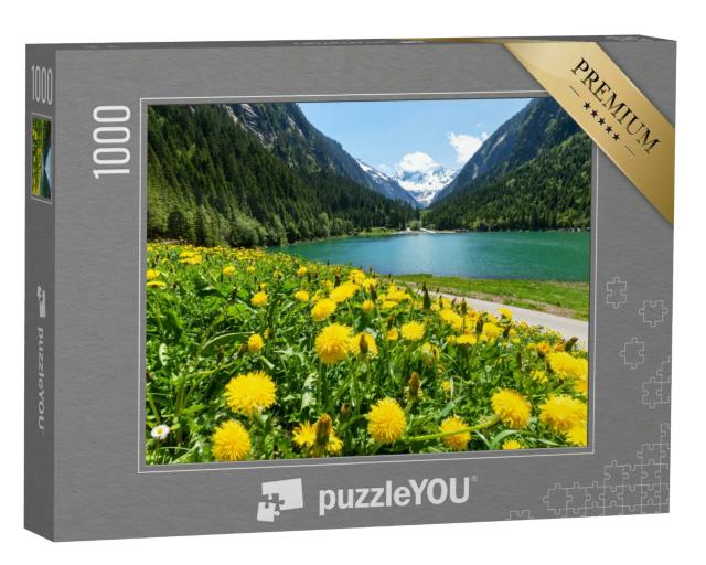 Puzzle 1000 Teile „Sommer in den Tiroler Alpen: Löwenzahn und Bergsee, Zillertal, Österreich“