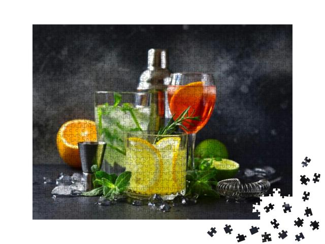 Puzzle 1000 Teile „Aperol Spritz, Mojito und Lemon Cooler mit Rosmarin“