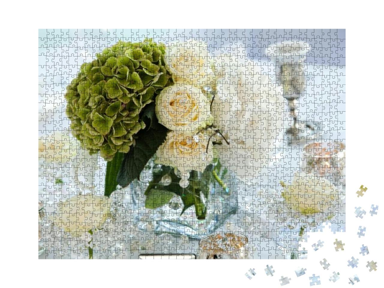 Puzzle 1000 Teile „Tischdekoration mit Blumen, Tischnummern und Kerzen“