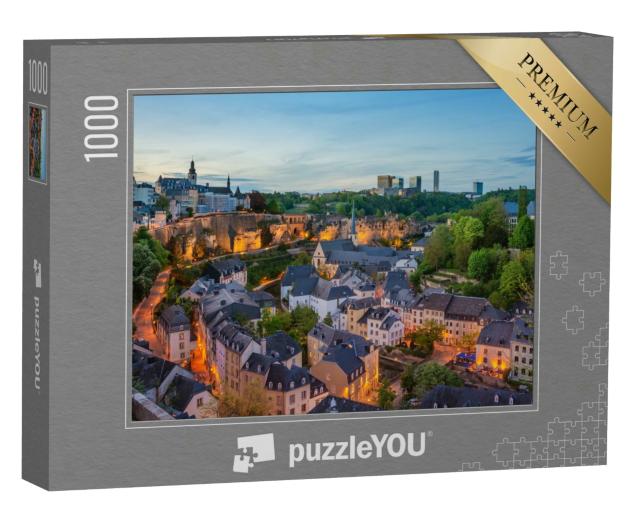 Puzzle 1000 Teile „Nachtansicht von Luxemburg Stadt: Blick vom Kirchberg“