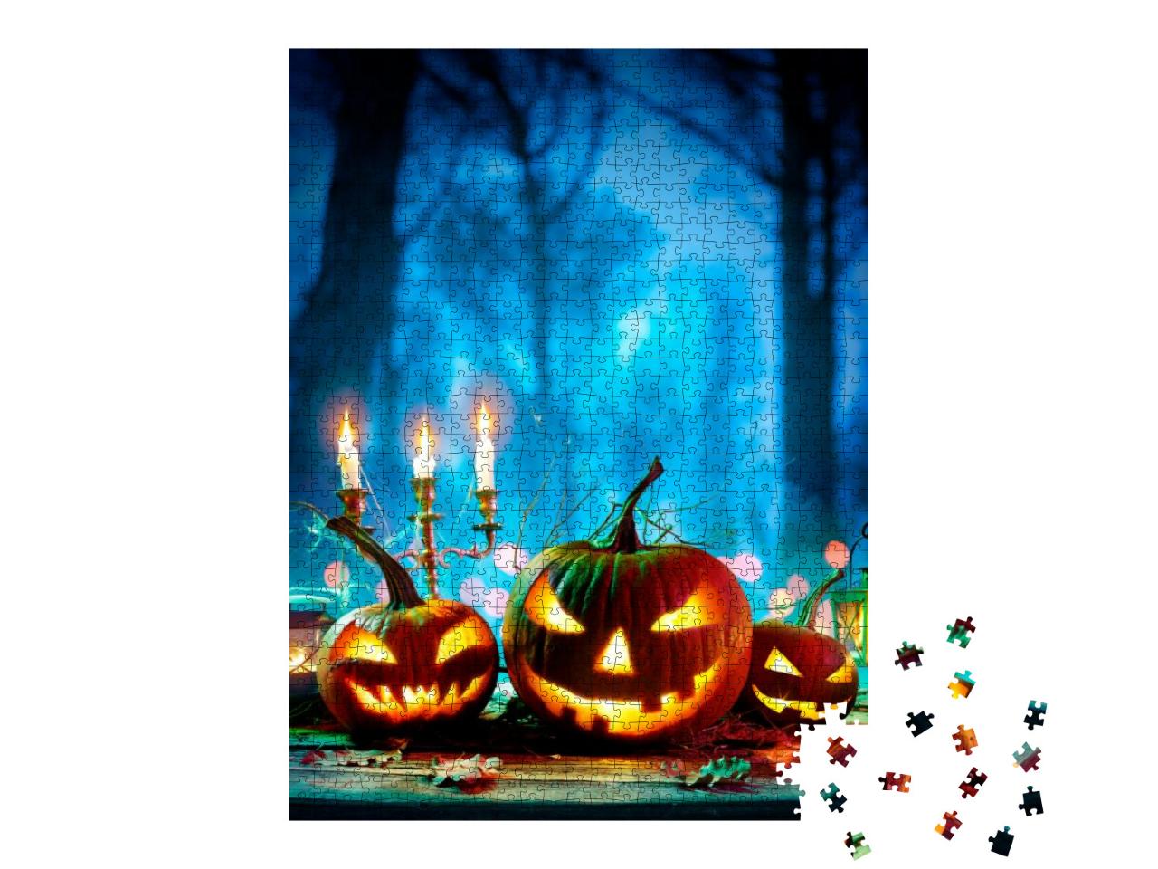 Puzzle 1000 Teile „Halloween-Kürbis mit Laterne und Kandelaber in der Dämmerung“