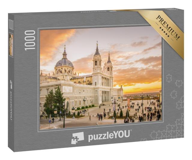 Puzzle 1000 Teile „Viel moderne Architektur: Almudena-Kathedrale in Madrid, Spanien“
