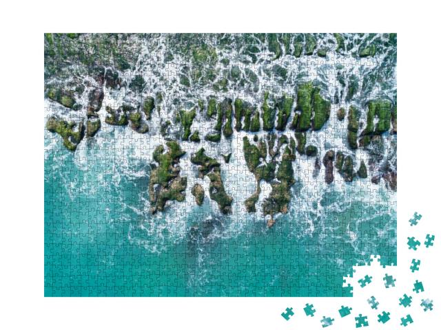 Puzzle 1000 Teile „Luftaufnahme des Laomei Green Reef an der Nordküste von Taiwan“