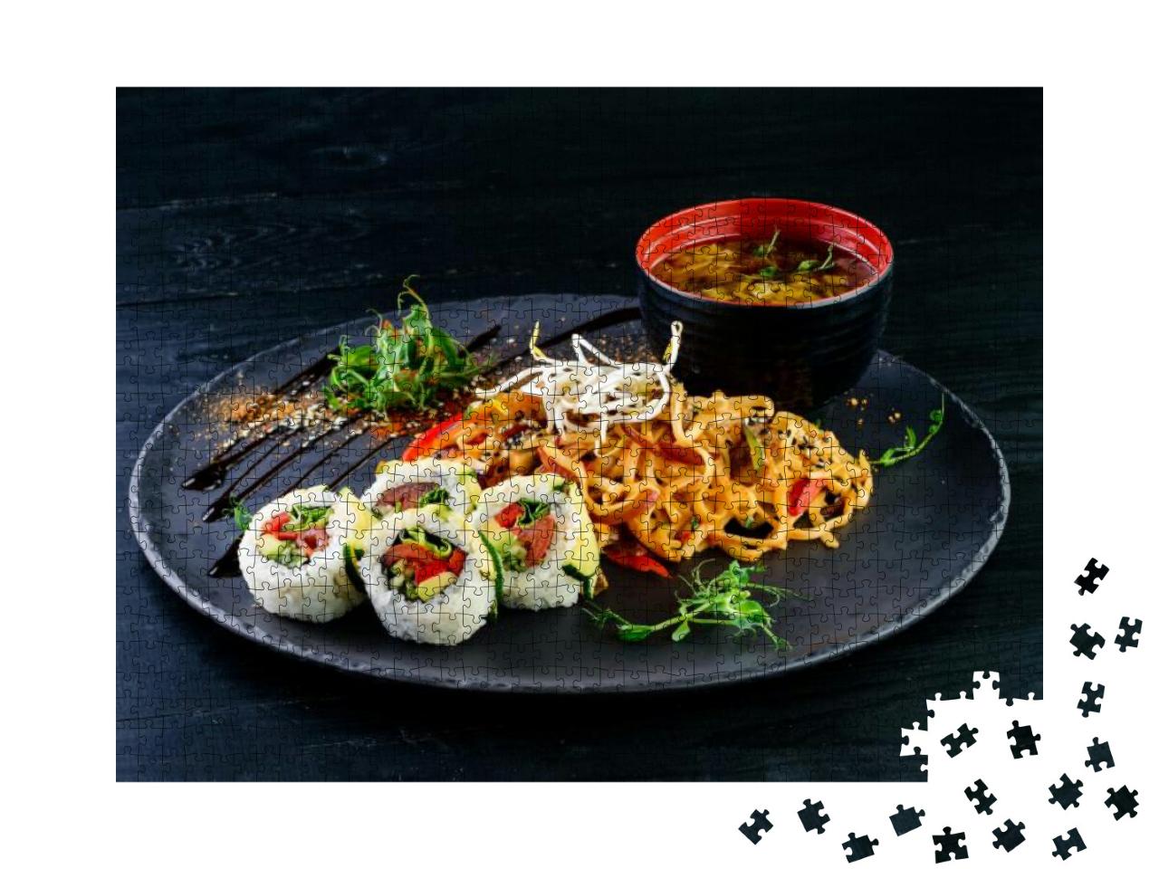 Puzzle 1000 Teile „Asiatisches Essen mit Nudeln, Huhn und Sushi“