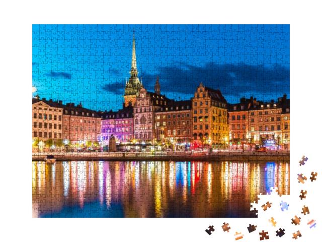 Puzzle 1000 Teile „Sommernachtspanorama der Altstadt von Stockholm, Schweden“