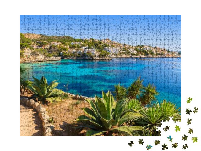 Puzzle 1000 Teile „Azurblaues Wasser bei Cala Fornells, Mallorca, Spanien“