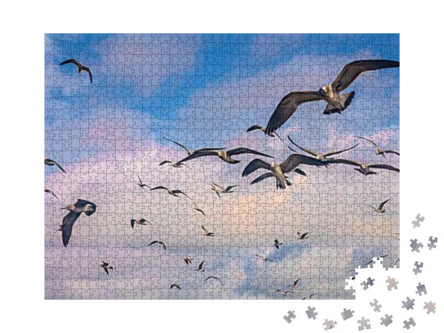 Puzzle 1000 Teile „Digitale Kunst: Schwarm von Möwen im Flug über den Himmel“
