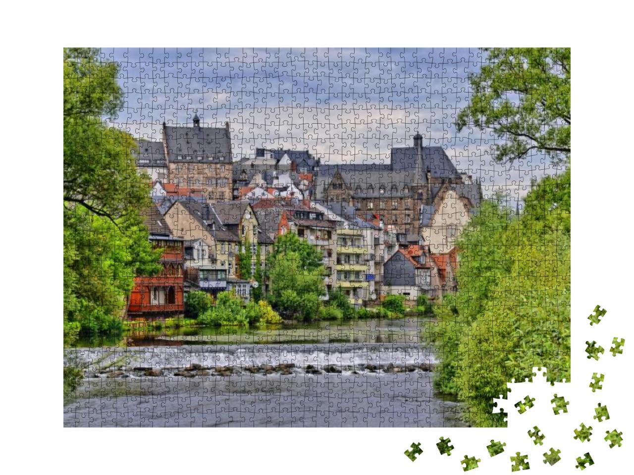 Puzzle 1000 Teile „Die wunderschöne Altstadt von Marburg mit Fluss Lahn“