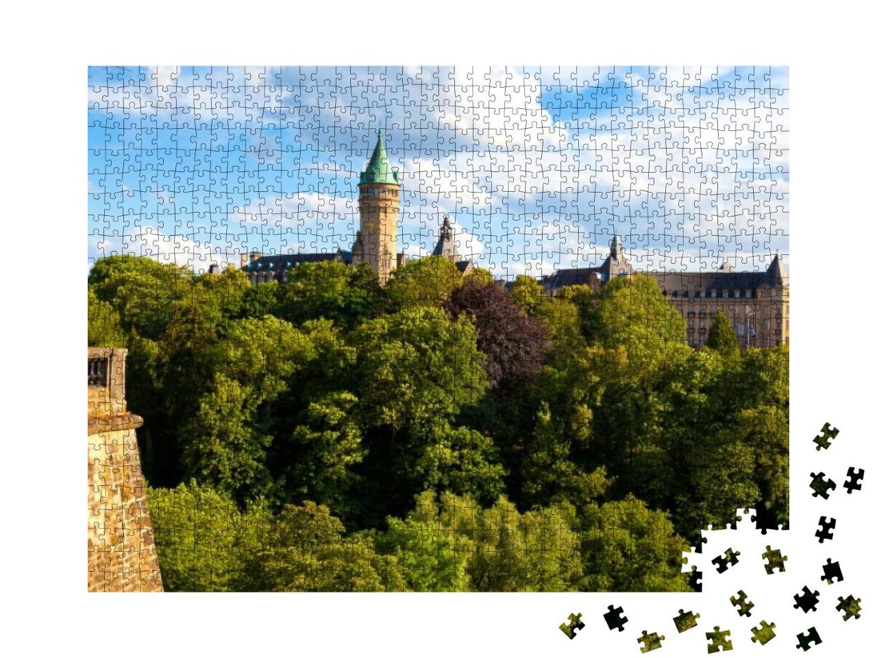 Puzzle 1000 Teile „Stadtpanorama Luxemburg von der Pont Adolphe“