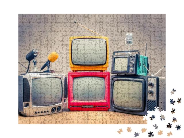 Puzzle 1000 Teile „Retro:TV-Empfänger und Mikrofone“