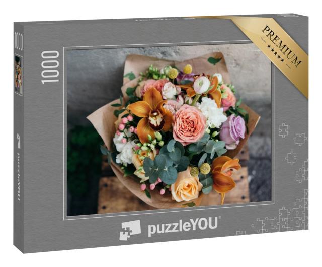 Puzzle 1000 Teile „Frischer Blumenstrauß, dahinter Backsteinmauer“