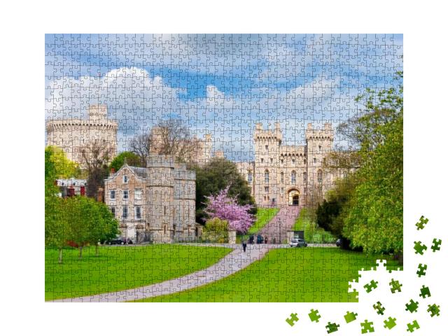 Puzzle 1000 Teile „Langer Spaziergang zum Schloss Windsor im Frühling, Vororte von London, UK“