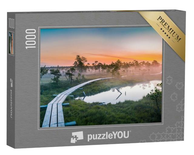 Puzzle 1000 Teile „Sonnenaufgang über einem nebligen Sumpf, Kemeri Nationalpark, Lettland“