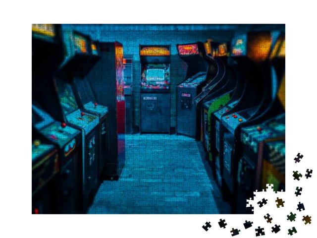 Puzzle 1000 Teile „Old Vintage: Spielautomaten in einer dunklen Spielhalle“