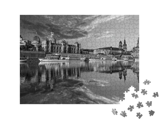 Puzzle 500 Teile „Dresdner Stadtsilhouette an der Elbe und Augustusbrücke“