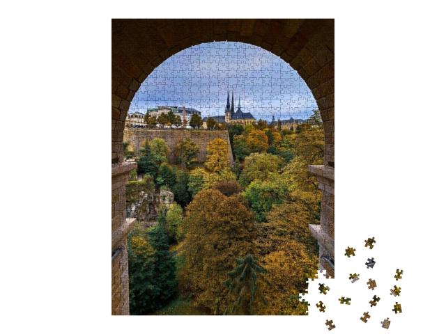 Puzzle 1000 Teile „Blick von der Passerelle auf Luxemburg“