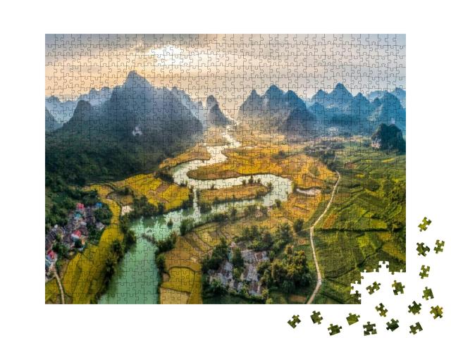 Puzzle 1000 Teile „Reis und Reisfeld im Dorf Phong Nam in Trung Khanh, Cao Bang, Vietnam“