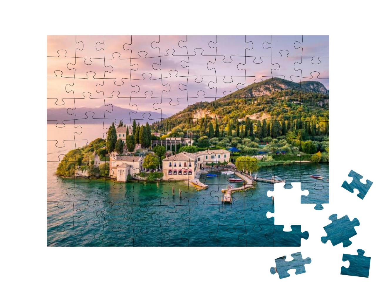 Puzzle 100 Teile „Punta San Vigilio am Gardasee, Italien“