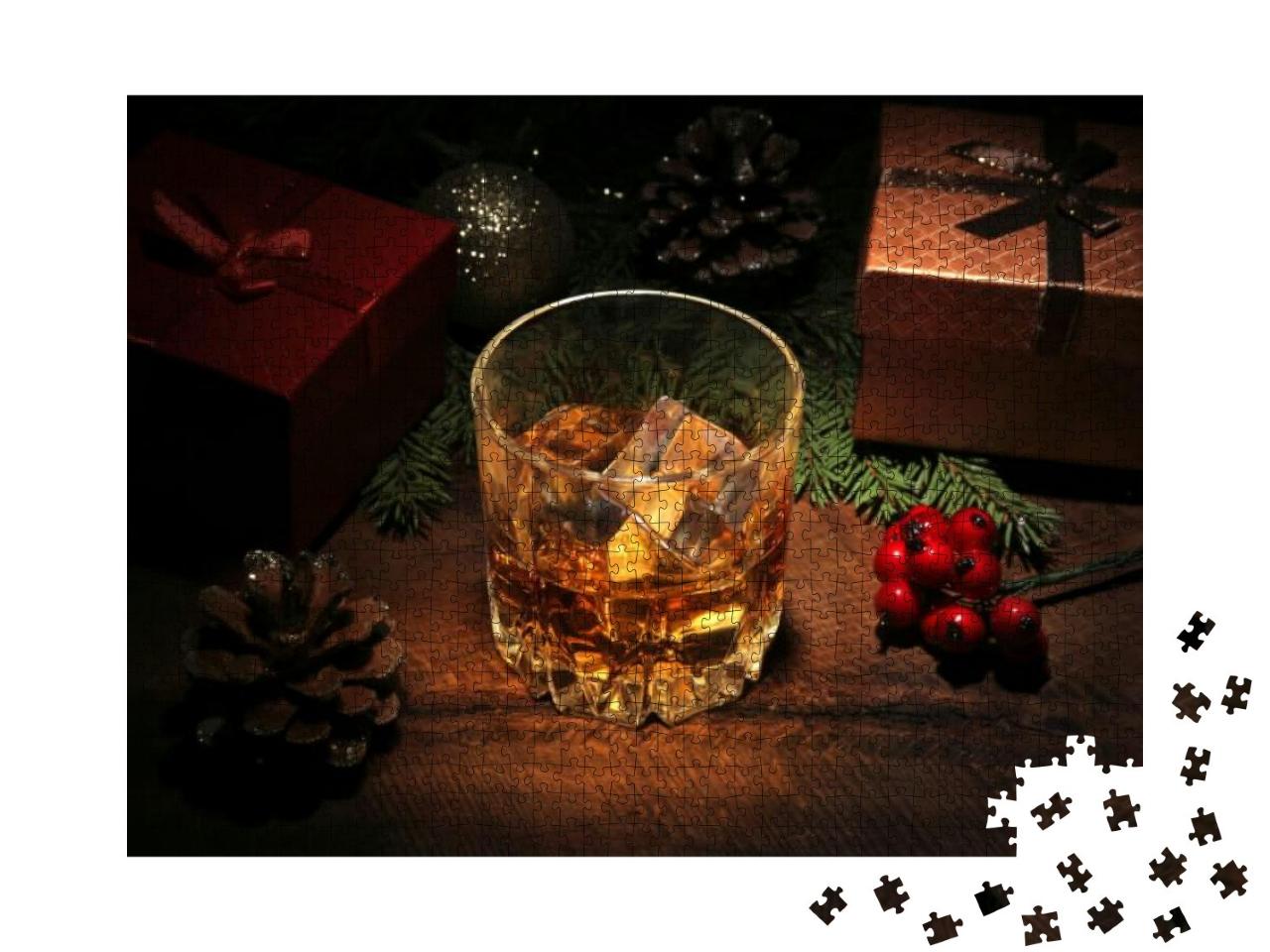 Puzzle 1000 Teile „Feiertagsstimmung: Glas mit Cognac oder Whiskey, Tannenzapfen, Tannenzweige“