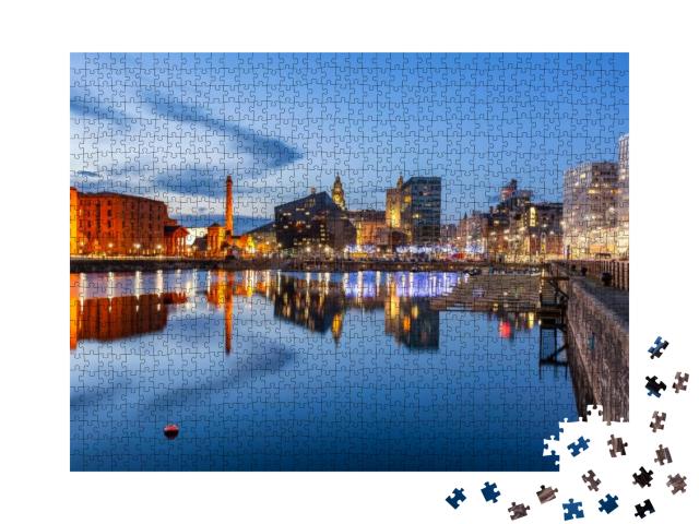 Puzzle 1000 Teile „Nachtansicht von Liverpool, Skyline in Richtung Albert Dock“