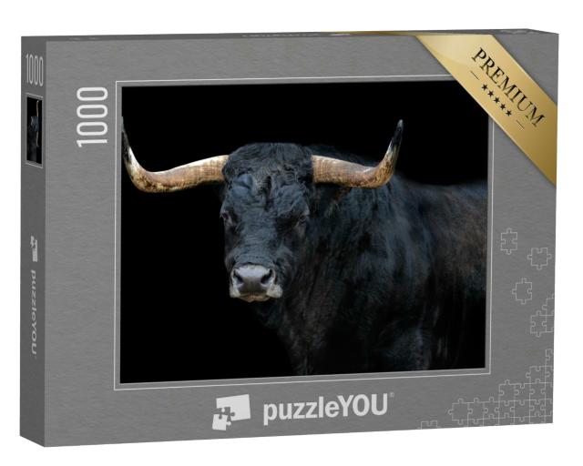 Puzzle 1000 Teile „Porträt eines Stieres mit schwarzem Hintergrund“