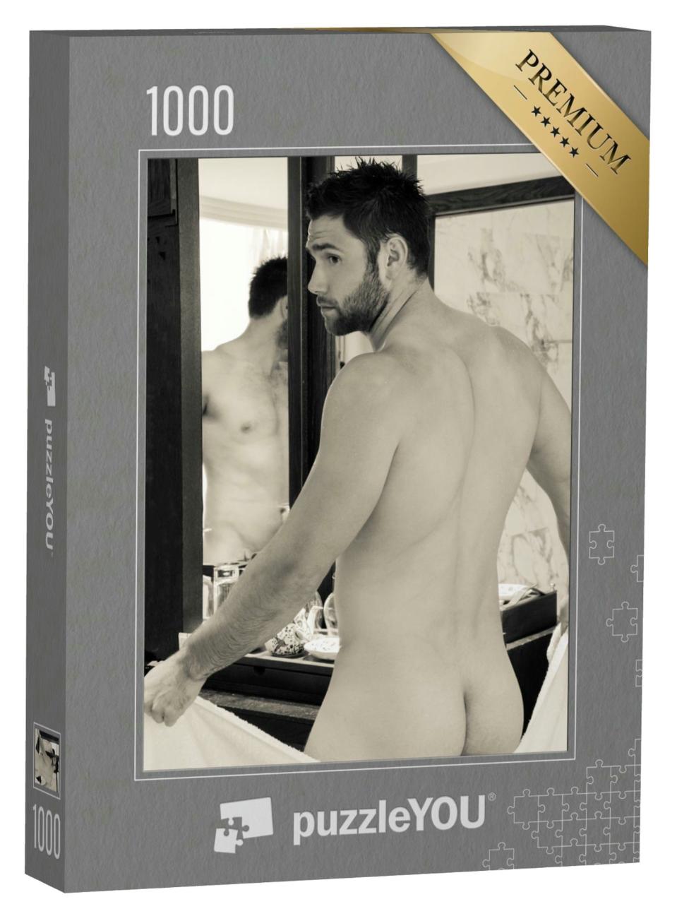 Puzzle 1000 Teile „Nackter Mann nach der Dusche im Hotelzimmer“