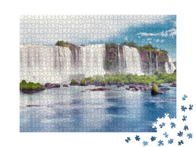 Puzzle 1000 Teile „Panoramabild: majestätische Iguazu-Wasserfälle in Argentinien, Nebel und Wolken“