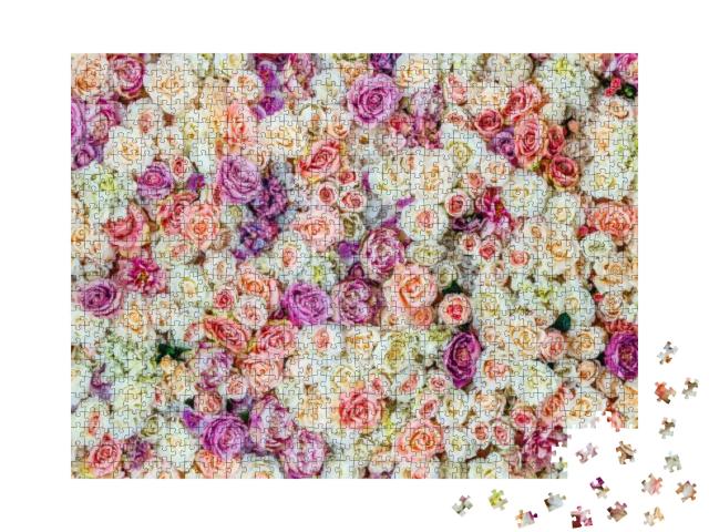 Puzzle 1000 Teile „Ein Meer von weißen und rosa Rosen“