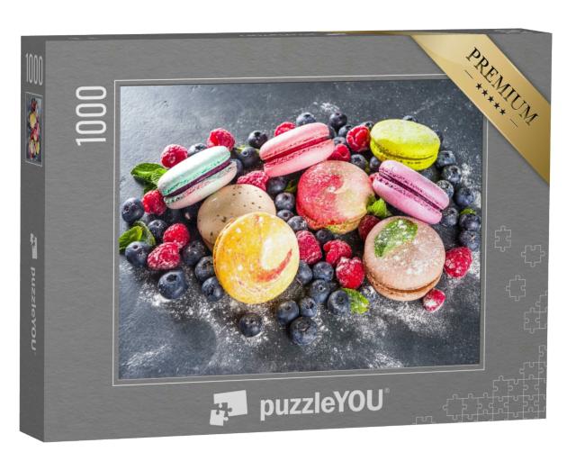 Puzzle 1000 Teile „Bunte französische Macarons mit Beeren und Puderzucker“