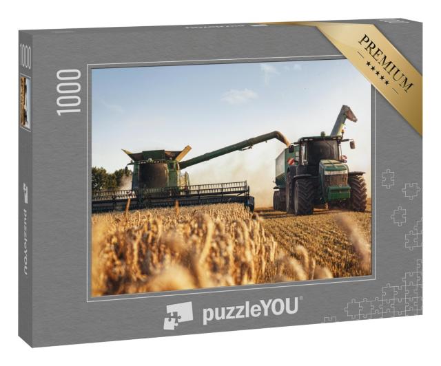 Puzzle 1000 Teile „Mähdrescher und Traktor bei der Arbeit auf einem Weizenfeld“