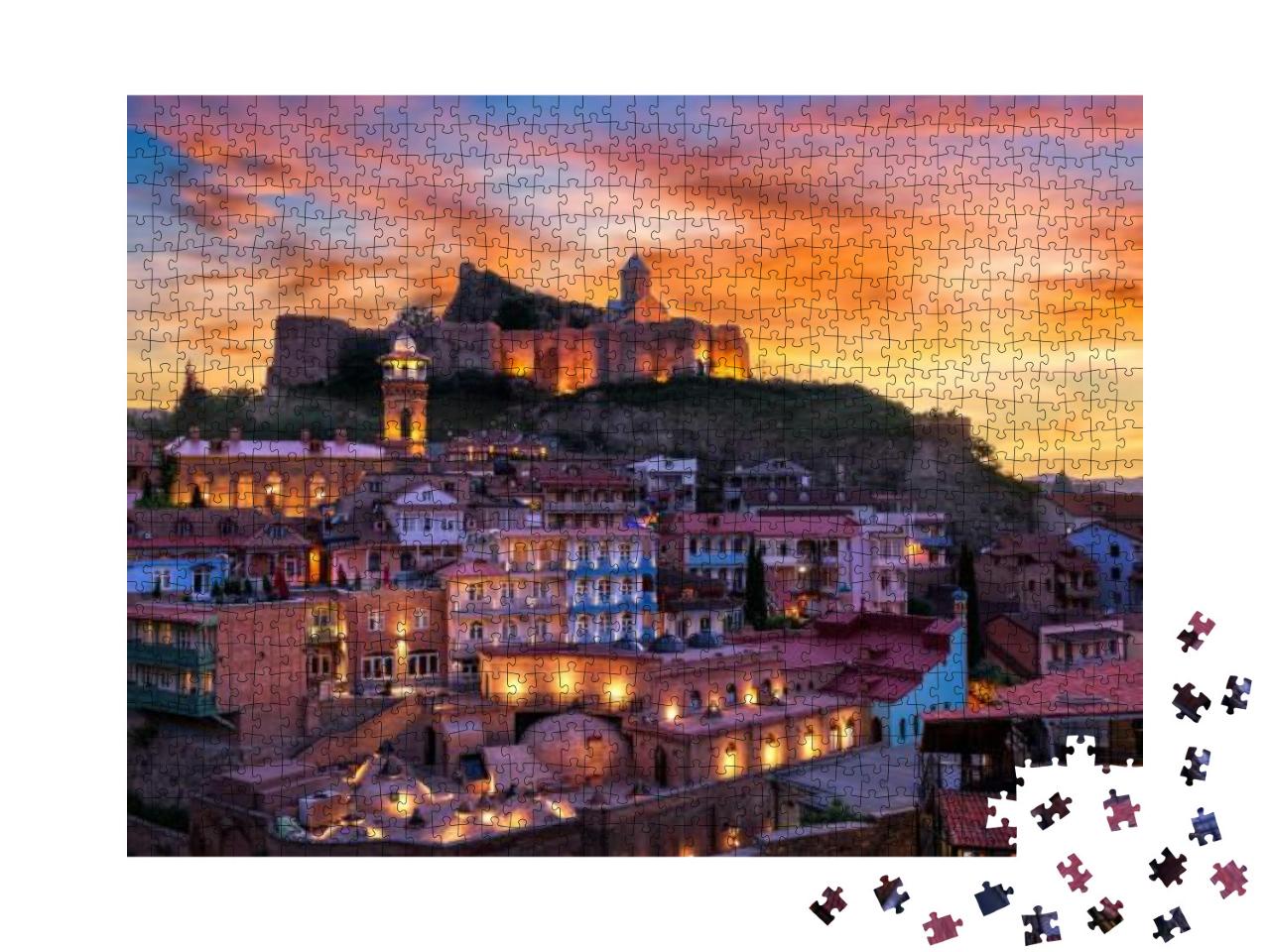 Puzzle 1000 Teile „Tblisi im glühenden Sonnenuntergang, Georgien“