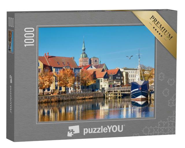 Puzzle 1000 Teile „Angedockte Segelboote vor Stralsund, Norddeutschland“