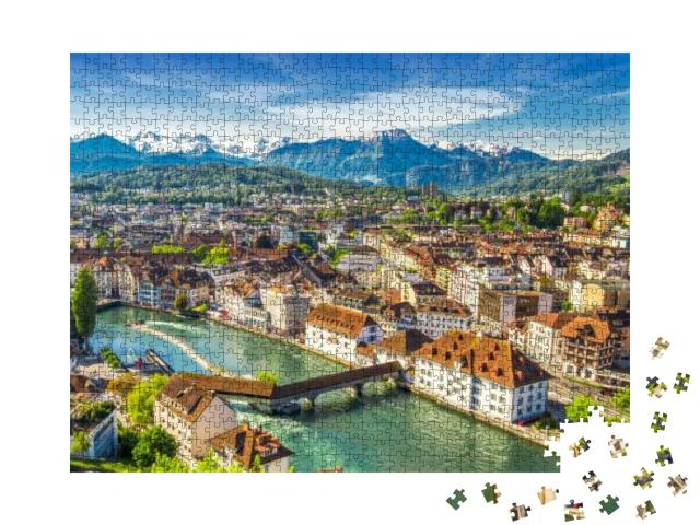 Puzzle 1000 Teile „Blick auf den Pilatus und das historische Stadtzentrum von Luzern, Schweiz“