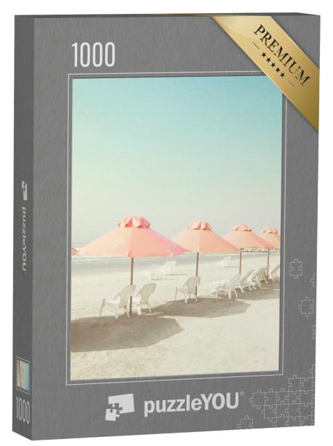 Puzzle 1000 Teile „Sommerlicher Strand im Vintage-Stil mit pastellfarbenen Sonnenschirmen“