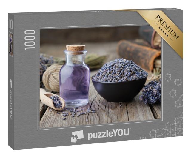 Puzzle 1000 Teile „Ätherisches Lavendelöl und getrocknete Lavendelblüten“