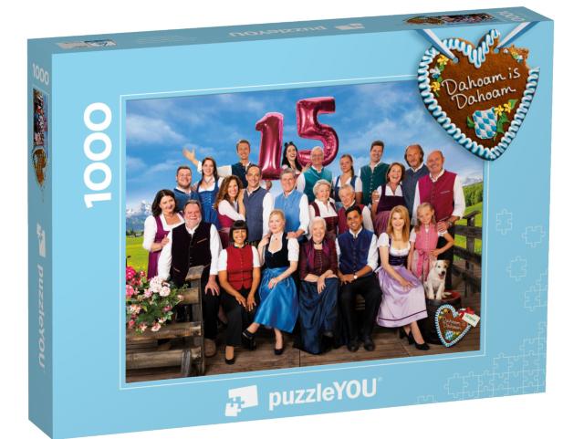 Puzzle 1000 Teile „Dahoam is Dahoam: Ensemblefoto 15 Jahre“