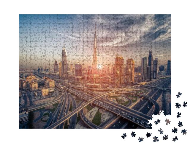 Puzzle 1000 Teile „Skyline von Dubai mit der schönen Stadt und der Schnellstraße“