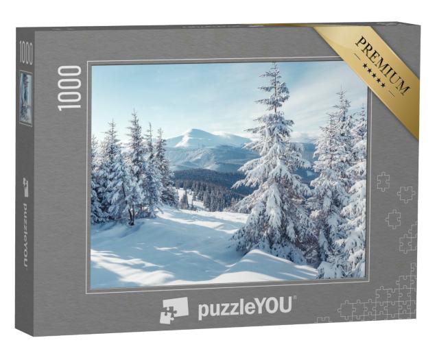 Puzzle 1000 Teile „Blick zwischen Bäume: Prächtige Alpenlandschaft im Winter“