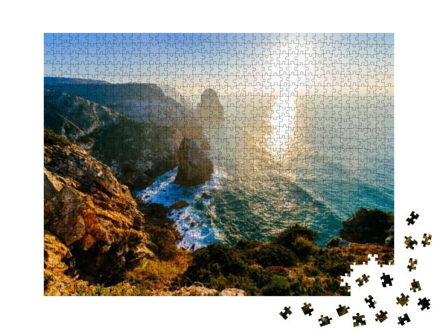 Puzzle 1000 Teile „Sonnenuntergang über der Küste von Portugal“