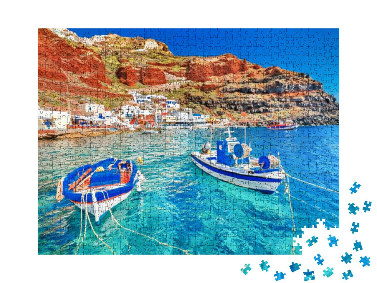 Puzzle 1000 Teile „Hafen von Oia auf Santorini mit zwei Fischerbooten, Ägäis, Griechenland“
