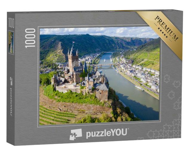 Puzzle 1000 Teile „Reichsburg Cochem schützt die historische Stadt: Neugotik in Rheinland-Pfalz“