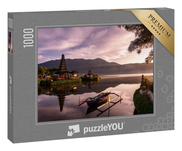 Puzzle 1000 Teile „Wunderschöner Sonnenaufgang am See Bratan mit UlunDanu Tempel, Bali, Indonesien“