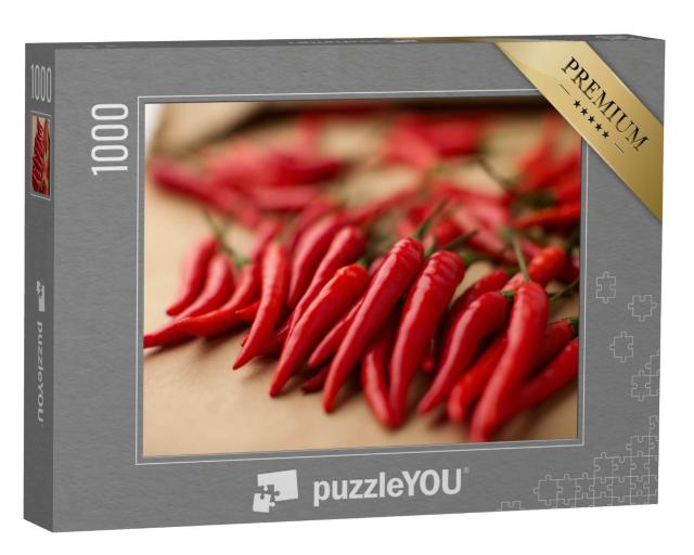 Puzzle 1000 Teile „Rote Chilischoten, blauer Hintergrund“