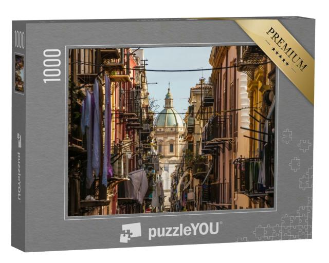 Puzzle 1000 Teile „Blick durch enge Gassen: Kirche von San Matteo im Herzen von Palermo, Italien“