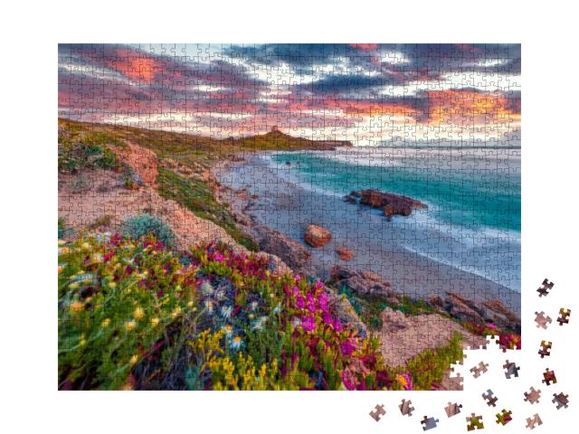 Puzzle 1000 Teile „Fantastischer Sonnenaufgang auf Capo San Marco, Mittelmeer, Italien“