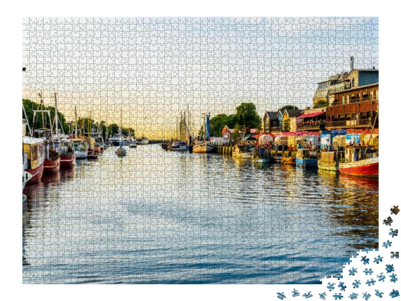 Puzzle 2000 Teile „Kanal mit Schiffen und Ostsee in Warnemünde, Rostock, Deutschland“