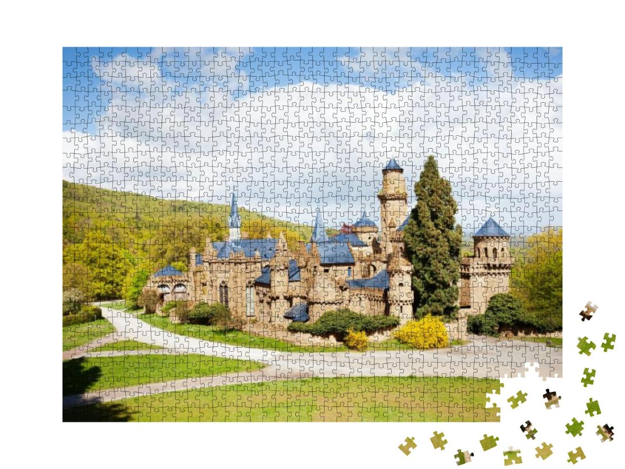 Puzzle 1000 Teile „Löwenburg Blick im Bergpark Wilhelmshöhe bei Kassel“