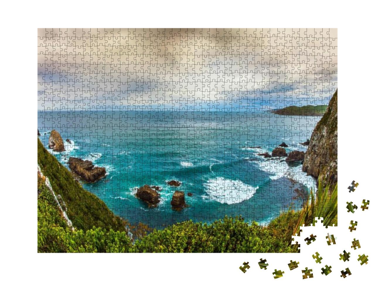Puzzle 1000 Teile „Schaumige Meeresbrandung vor dem Sturm, Südinsel, Neuseeland“