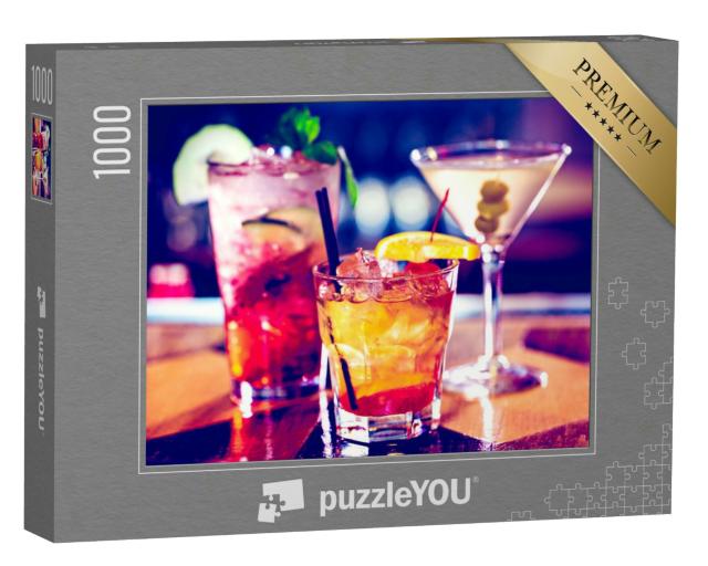 Puzzle 1000 Teile „Bunte Cocktails auf dem Stehtisch“