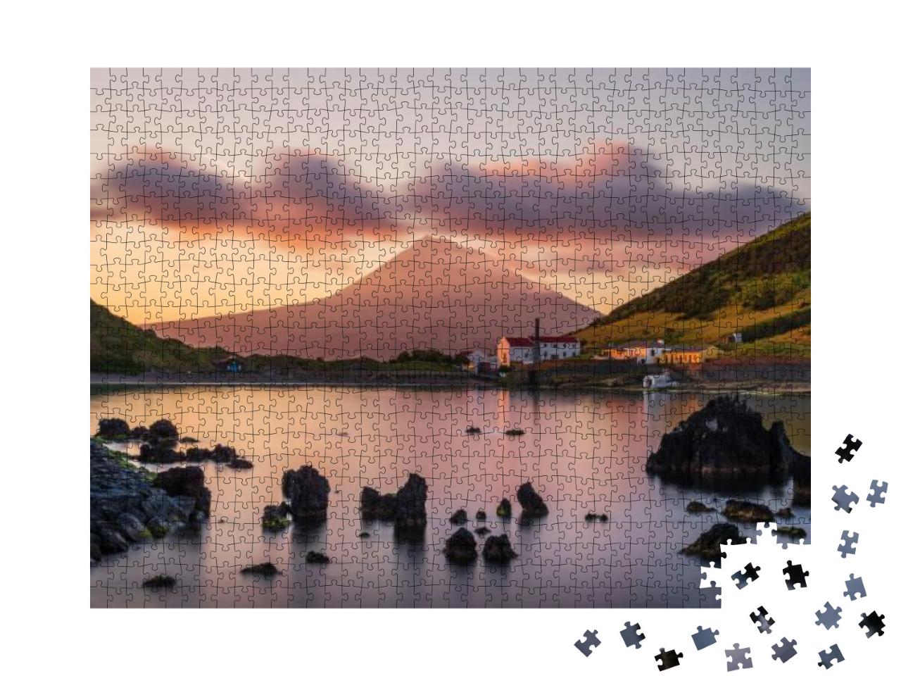 Puzzle 1000 Teile „Bunter Sonnenaufgang in Horta, Azoren, Portugal“
